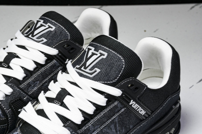 LOU1VTON SNEAKER