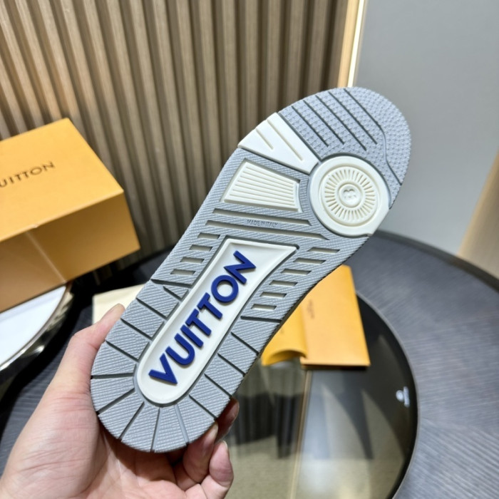 LOU1VTON SNEAKER