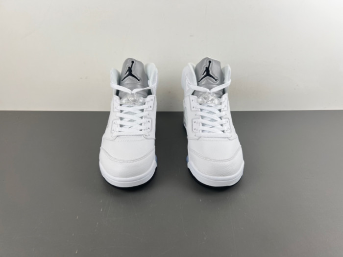 Air Jordan 5 “White Metallic” HQ7978-103