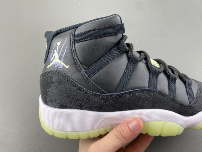 Air Jordan 11 Grand Finale AR0715-110