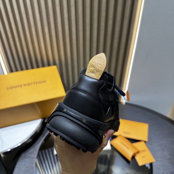 LOU1VTON SNEAKER