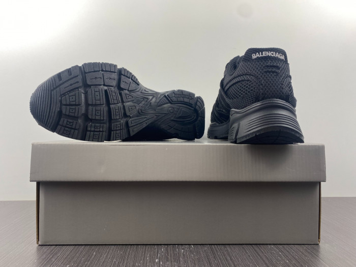 blc* phantom sneaker