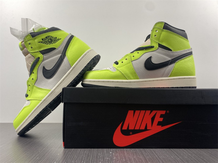 air jordan 1 high og "volt" 555088-702