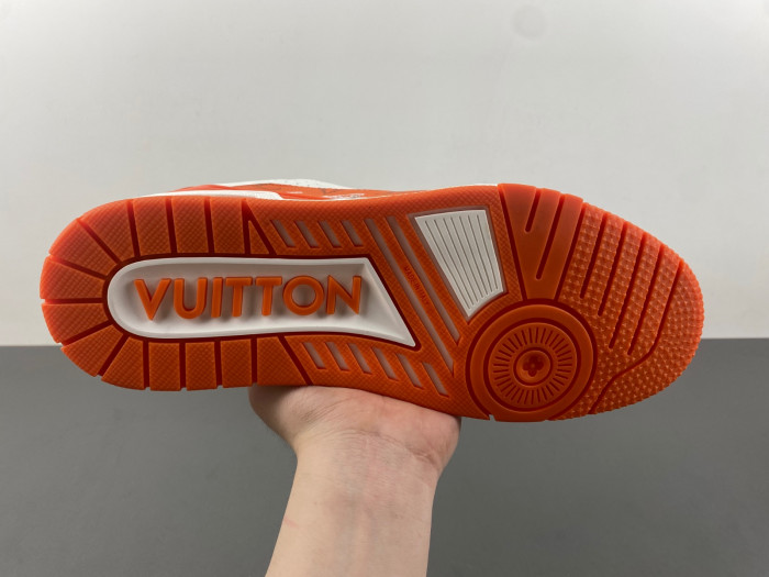 LOU1VTON trainer (EU47)