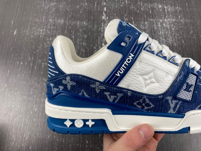 LOU1VTON trainer (EU47)