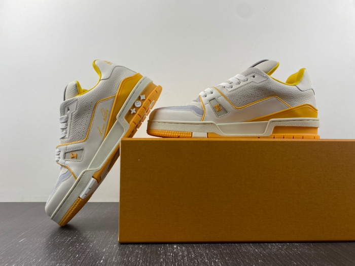 LOU1VTON trainer (EU47)