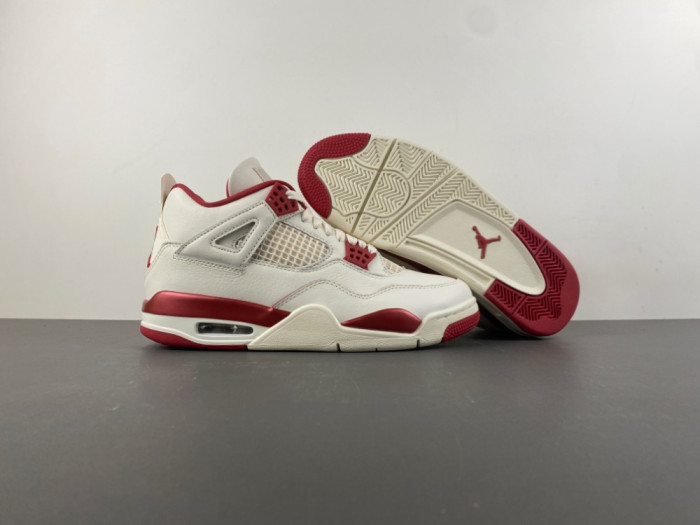 Jordan 4 Retro HV0823-108