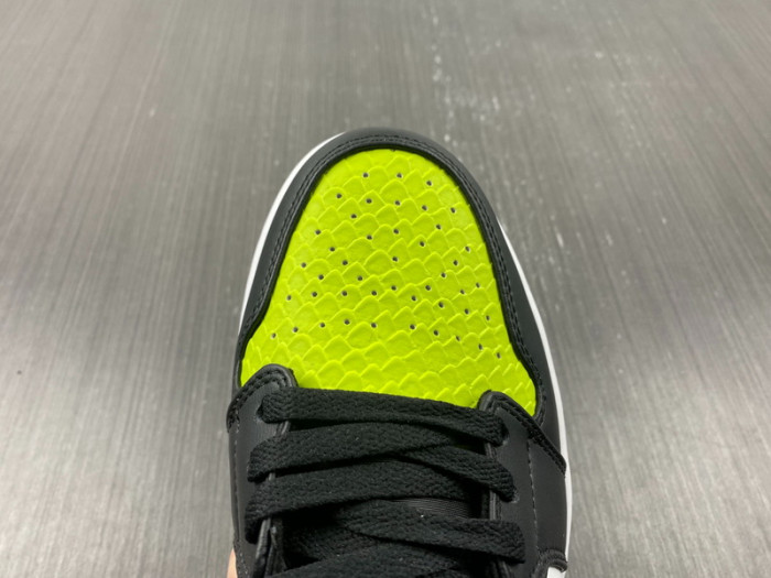 air jordan 1 low "vivid green snakeskin" dx4446-301