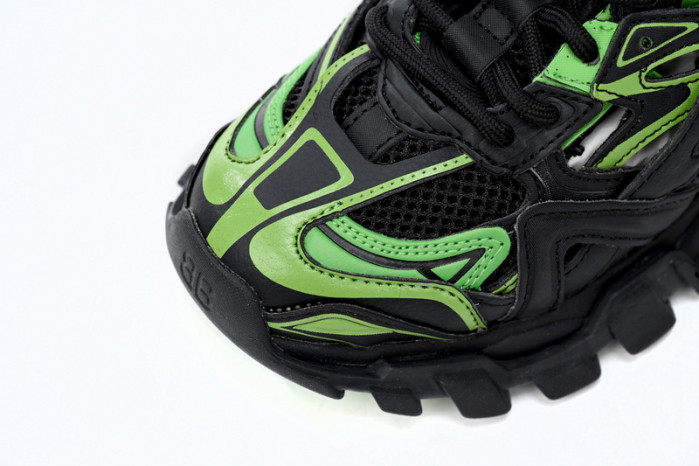 belanciaga Track 2 Sneaker Black Green 568614 W2GN3 1086