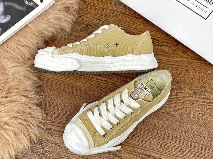 Ma*s*n mihara yasuhiro low-top sneakers mmy-014