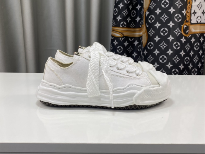 Ma*s*n mihara yasuhiro low-top sneakers mmy-039