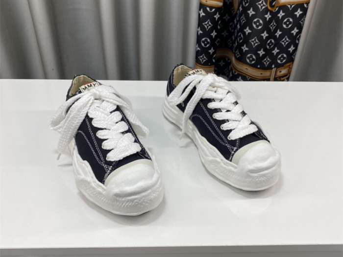 Ma*s*n mihara yasuhiro low-top sneakers mmy-040