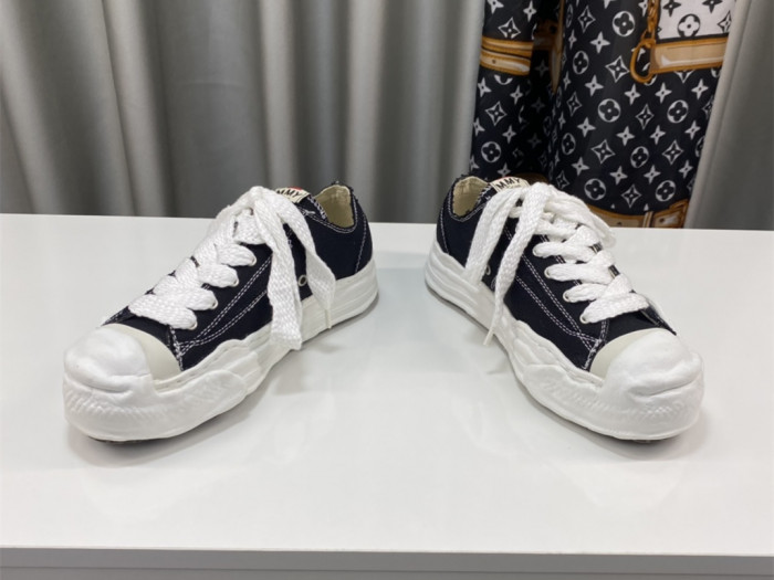 Ma*s*n mihara yasuhiro low-top sneakers mmy-040