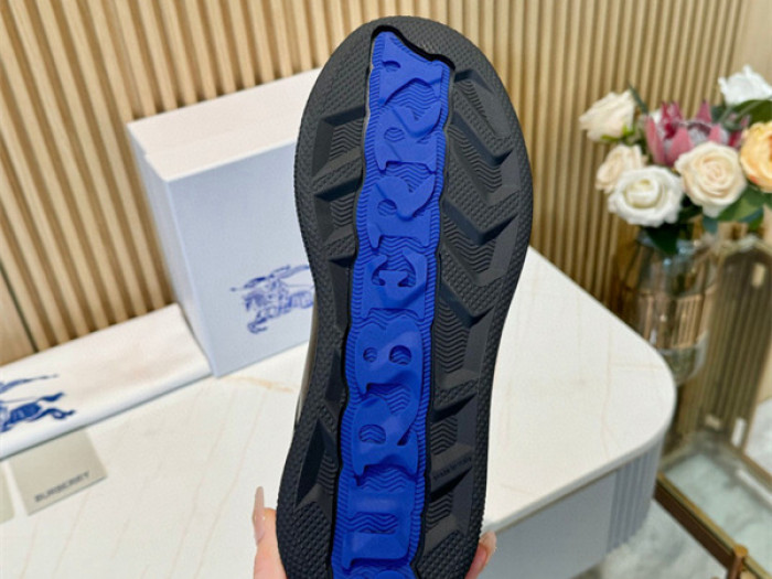 Bur*berry Check Terrace Sneakers BBR--3010