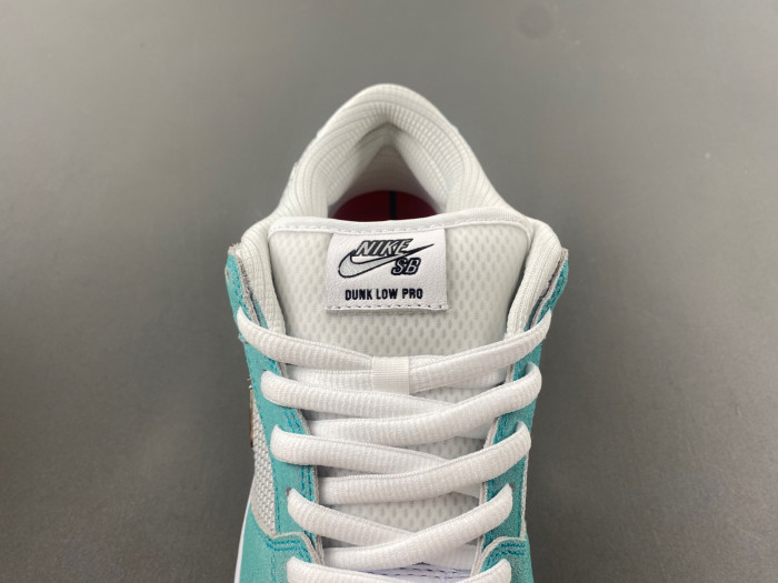 nike sb dunk low april skateboards fd2562-400