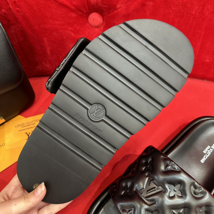 LOU1_TON POOL PILLOW COMFORT MULE (EU35-EU40)