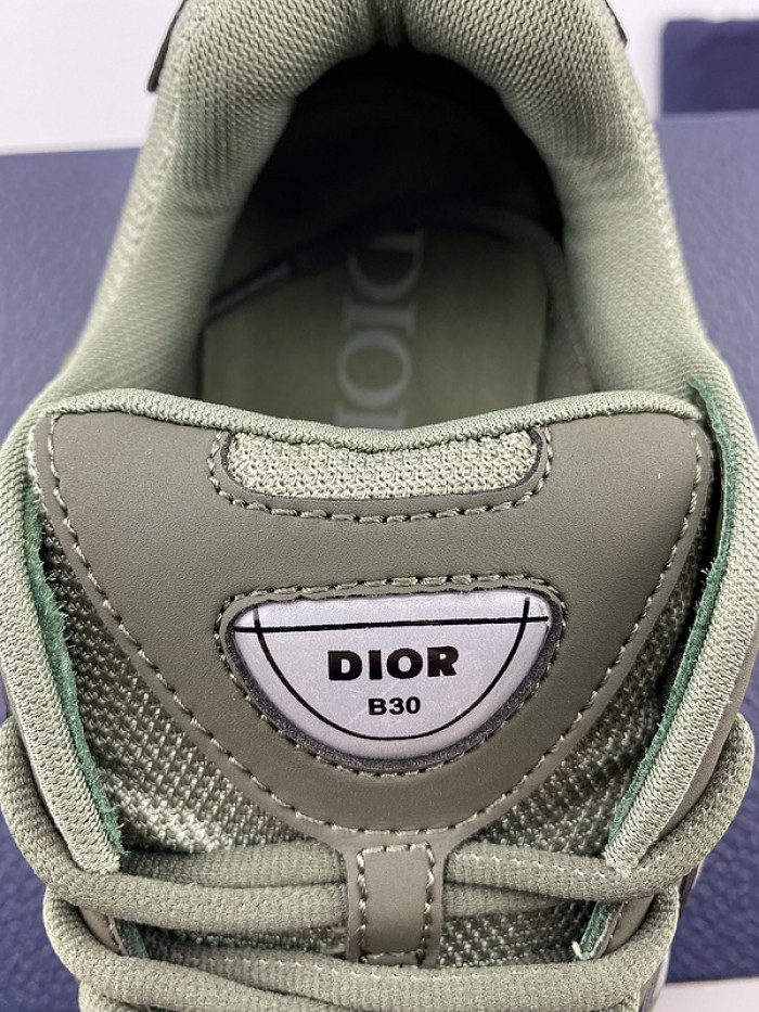 d1or b30 sneaker