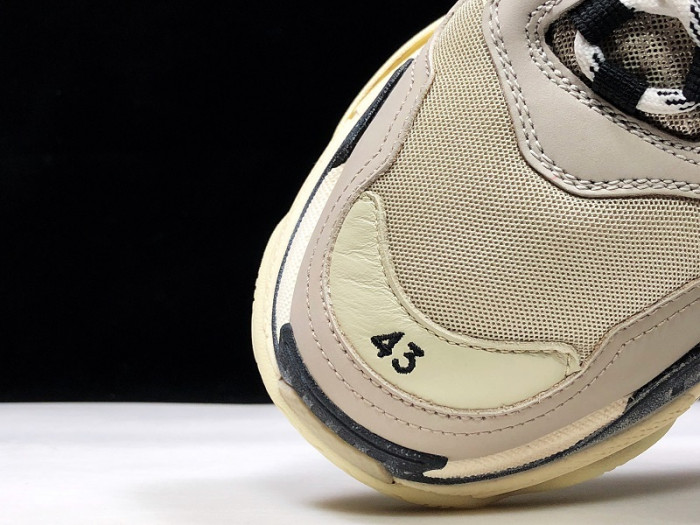 blc* triple s trainer