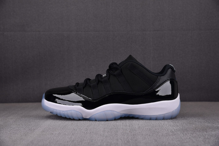 air jordan 11 retro low "space jam" fv5104-004