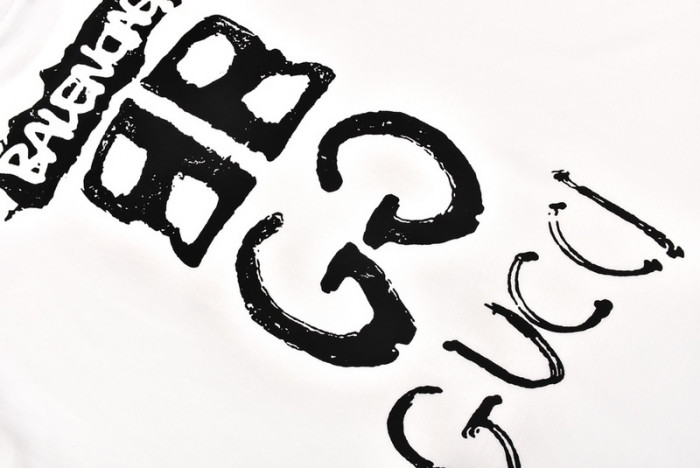 G*u*i x balenc1aga t-shirt